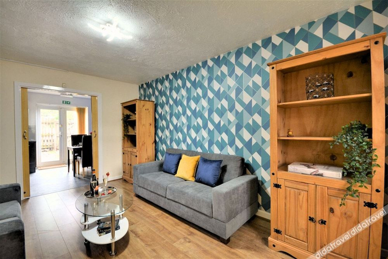 Others 5, Manchester Townhouse by Bevolve - 4 Bedrooms - Free Parking, Manchester