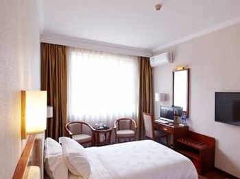 Guestroom 5, Zhu Yuan Hotel, Guangzhou