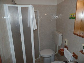 Bathroom 2, Picobello Pineta Hotel, Venezia
