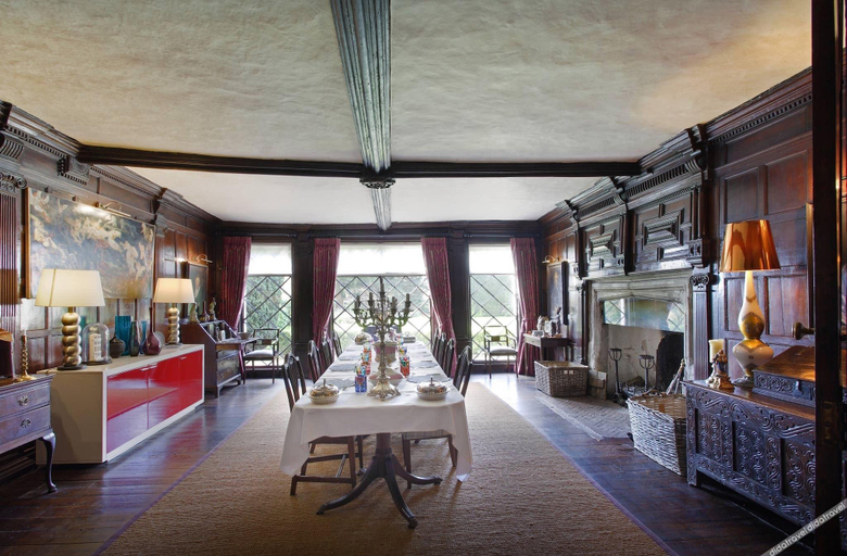 Others 4, Harlington Manor, Central Bedfordshire