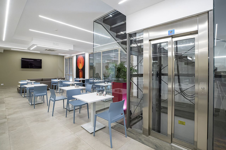 Food & Drinks 5, Hotel Sundeck, Trapani