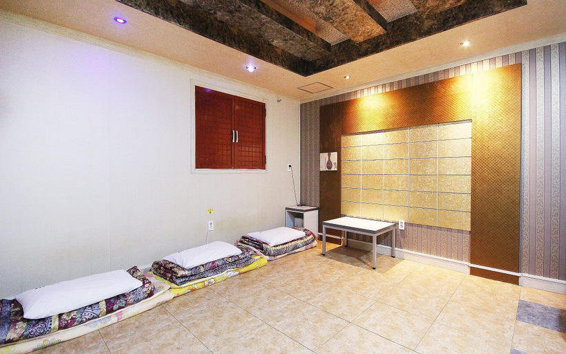 Others 2, Western Wonpyeongdong Lancelot, Gumi