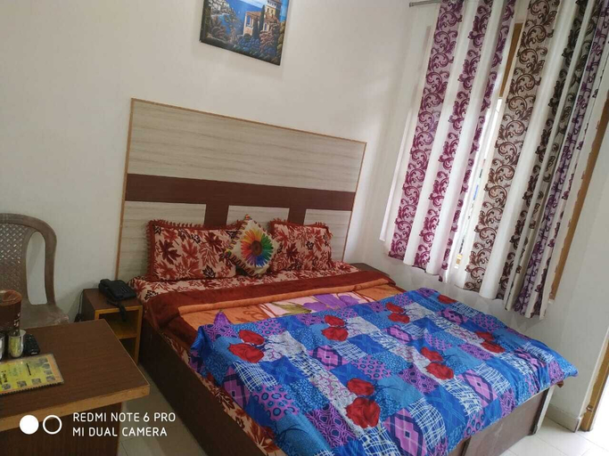 Others 2, Moon Peak Cottage, Kangra