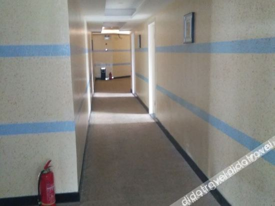 Others 5, Moon Hotel, Mianyang