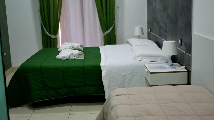 Bedroom 4, B&B Napolì2, Napoli