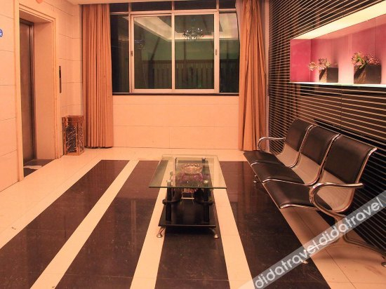Others 5, Weini Hostel, Yiyang