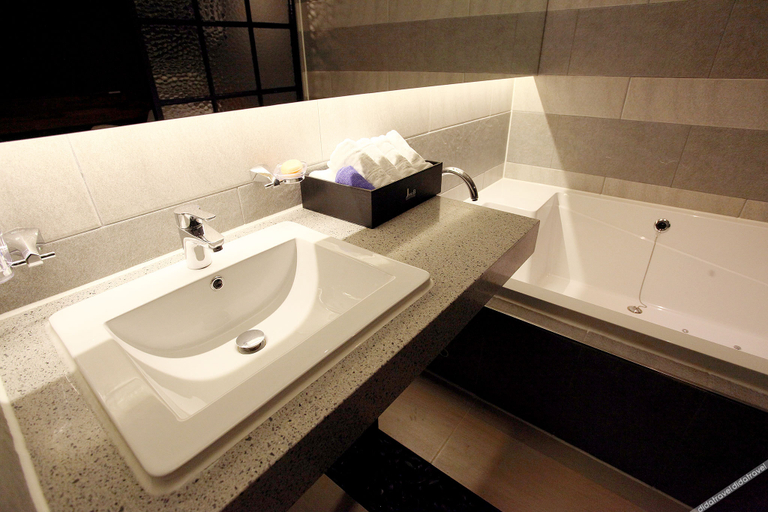 Bathroom 3, Suwon Gwonseon-Dong Jani B Hotel, Suwon