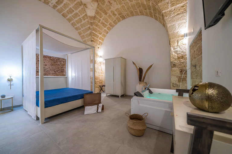 Bedroom 3, Corte Janca, Lecce