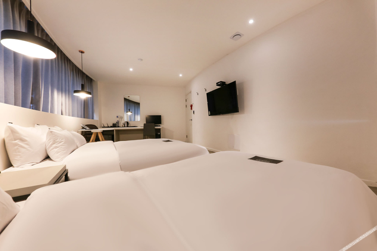 Bedroom 3, Cheonan One Plus, Cheonan