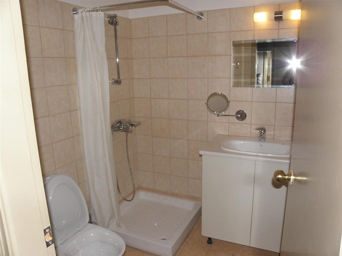 Bathroom, Riviera Hotel, Ionian Islands