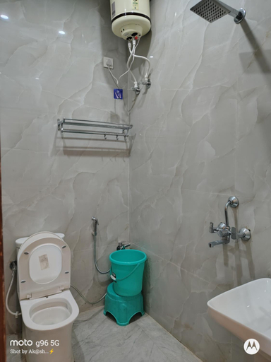 5, The Kesar Inn, Lucknow