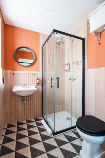 Bathroom 3, The Camden Town Hotel, London