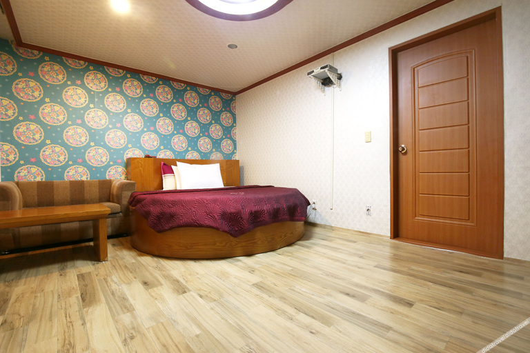 Bedroom 3, Seocheon Propose, Seocheon