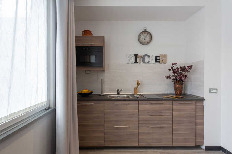 Others 5, Carla's Rooms with Private Bathroom & Kitchen, Florence