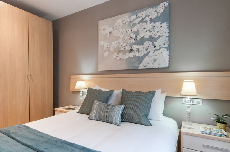 Bedroom 4, Paseo DE Gracia Modernist Apartment TWO BED TWO Bath By Myrentalhost, Barcelona