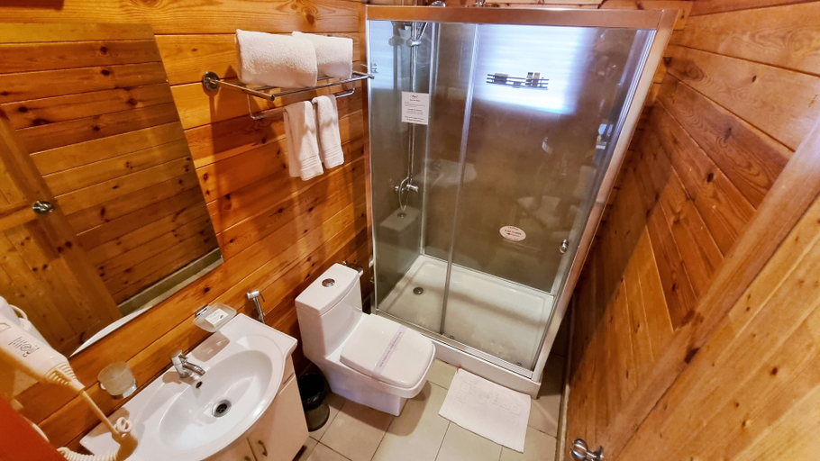 Bathroom 3, The Regalia Resort, North Goa