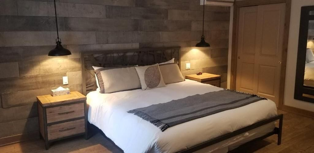 Room 5, Hotel Spa le Suisse, Matawinie