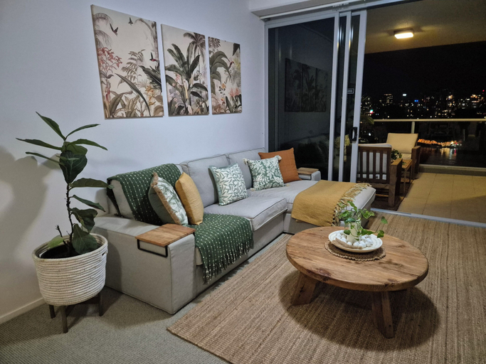 Living area 3, Tropical City Escape, Brisbane