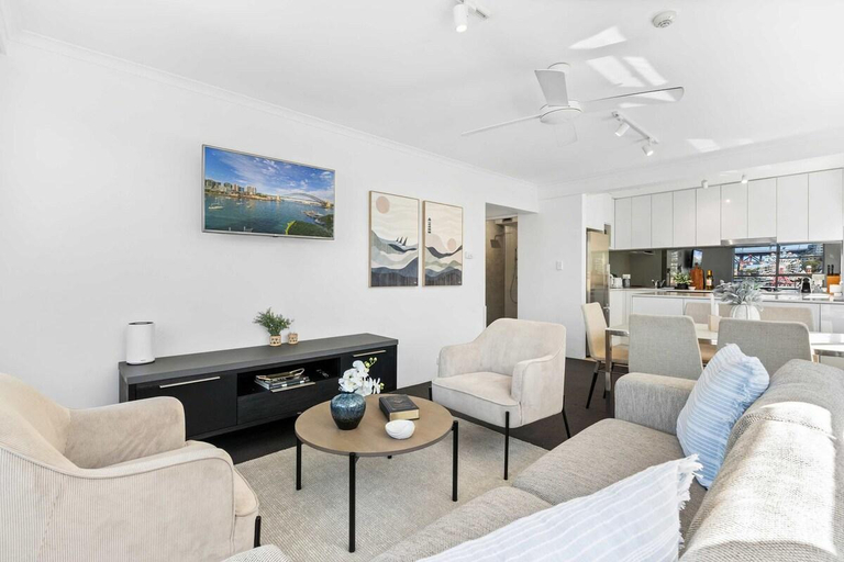 Others 4, Sydney Harbourside Apartment, Sydney