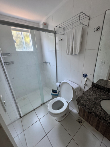 Bathroom 5, Lacqua 3, Caldas Novas