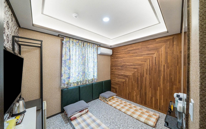 Bedroom 2, Donghae Cheongwon, Donghae