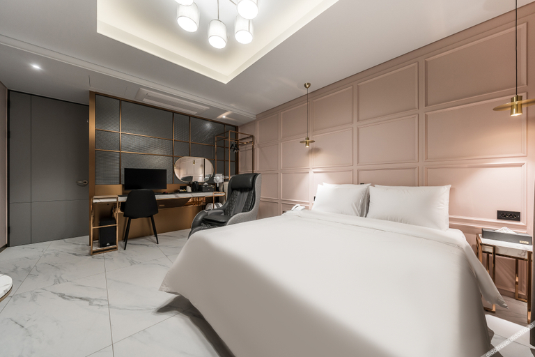 Bedroom 3, Osan Blixx, Pyeongtaek