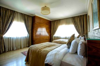 Others 5, Lahoya Suites, Beirut