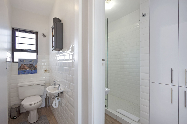 Bathroom 2, Witsand 303, City of Cape Town