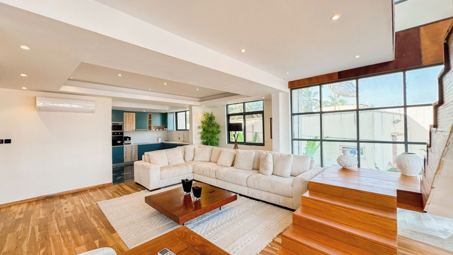 Others 5, Seven7 Residence, Accra