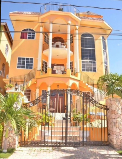 Exterior & Views, Sea Breeze Rentals