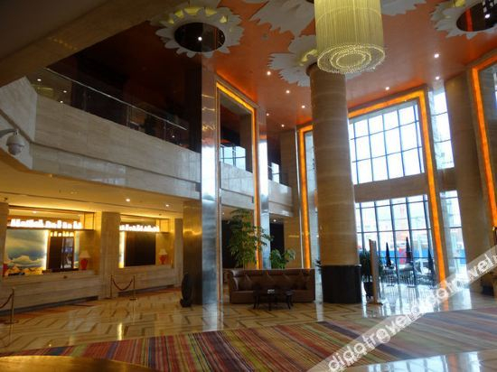 Others 3, Weisite Hotel, Golog Tibetan