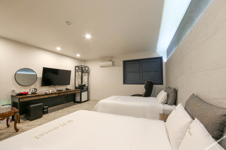 Others 5, Gunsan H, Gunsan