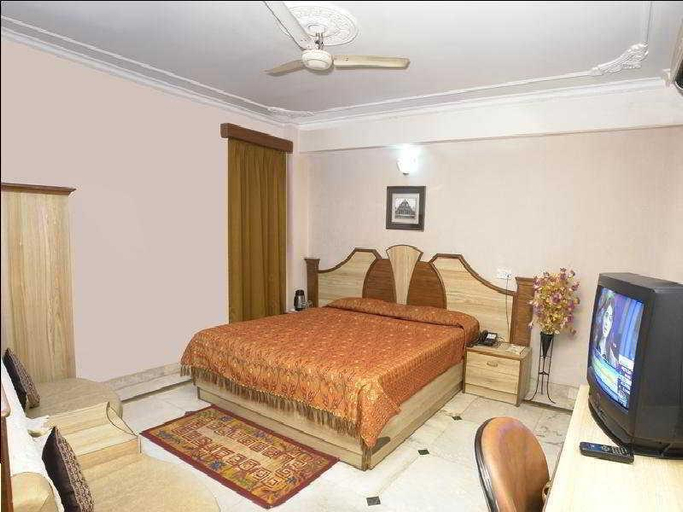 Bedroom, Hotel L'affaire, Delhi