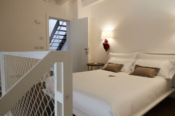 Others 5, Iulius Suite & spa, Bari