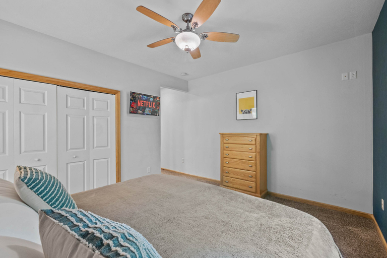 Room 2, Mins2 Jfbb Split Rock With Hot Tub and Game Room, Carbon