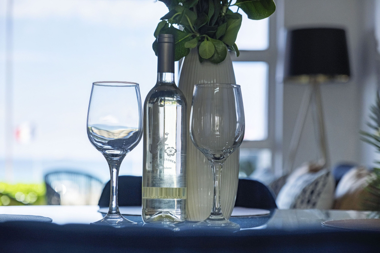 Food & Drinks 5, Sea Spray AG04, City of Cape Town