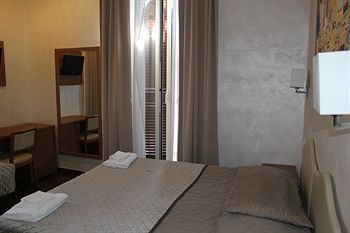 Others 5, La Luna Romana B&B, Rome