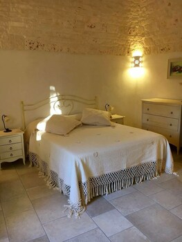 Others 3, Il Trullo di Giulietta, Bari