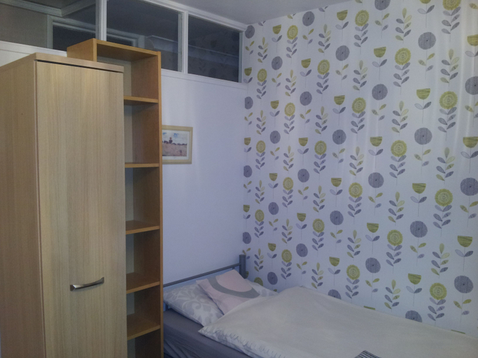 Others 3, Home accommodation, Southampton