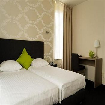 Others 5, Hotel Essenza, Antwerpen