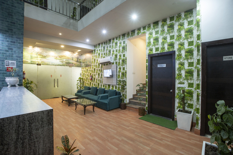 Public Area 3, Majestic Park B & B, Delhi