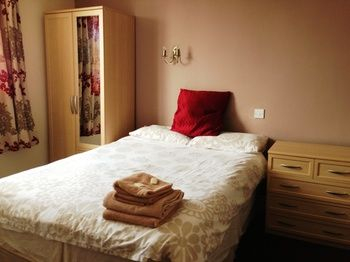 Others 4, Brentwood hotel, Bridgend
