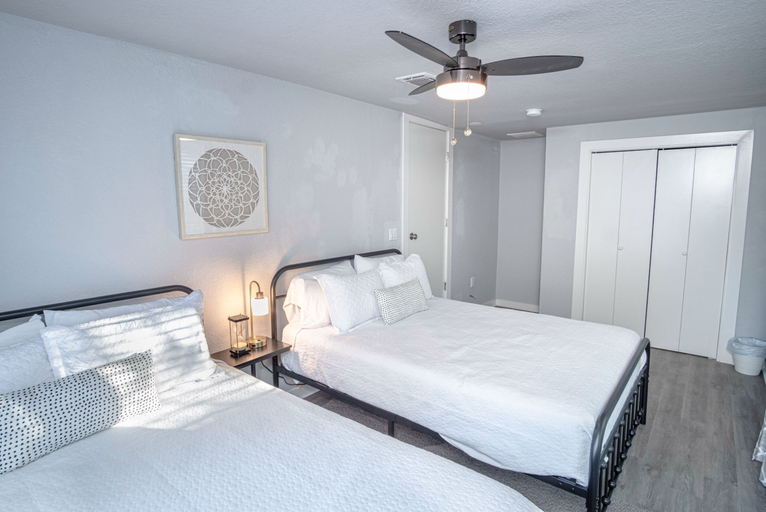 Bedroom 4, Stylish 4 Br/2ba Renovated Home Near Downtown, Bexar