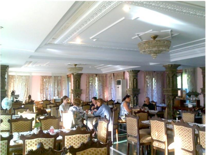 Food & Drinks 3, The Orchha Resort, Tikamgarh