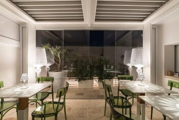 Others 2, Iulius Suite & spa, Bari