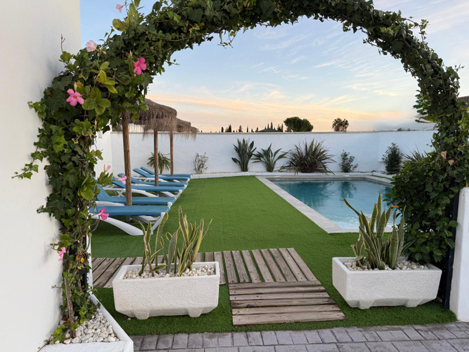 Sport & Beauty 5, APARTAMENTOS LA MAR SALA piscina compartida, Cádiz