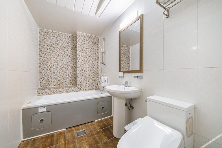 Bathroom 5, Hwagok CL Hotel, Gangseo