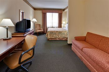Others 3, Staywell Inn & Suites, Middlesex