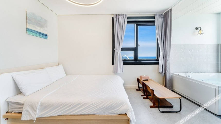 Bedroom 4, Gangneung SWAY Spa Pension, Gangneung