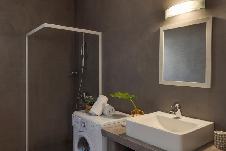 Bathroom 4, Magganos Sunset Villas, Ionian Islands